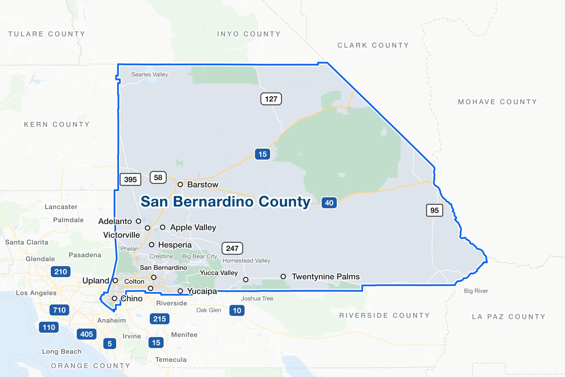 Mapa del condado de San Bernardino, California, con San Bernardino, Victorville, Hesperia, Apple Valley, Adelanto, Chino, Upland, Colton, Yucaipa, Barstow, Yucca Valley, Twentynine Palms y otras comunidades, las interestatales 15 y 40, las US 95 y 395, y las rutas estatales 58, 127 y 247.