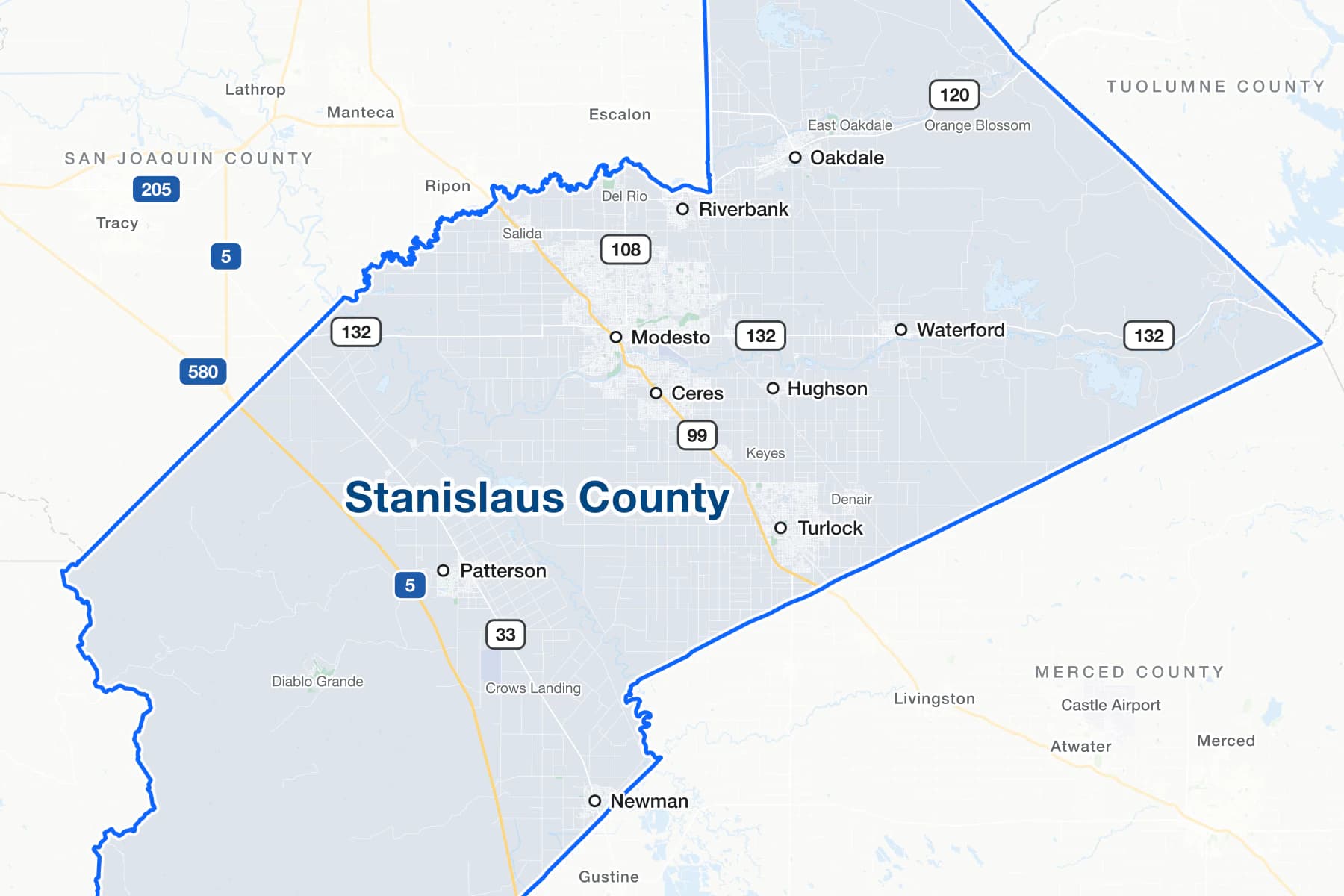 カリフォルニア州スタニスラウス郡の地図。Modesto、Turlock、Ceres、Patterson、Riverbank、Oakdale、Newman、Waterford、Hughsonと、Interstate 5、State Route 33、99、108、120、132、Salida、Denair、Keyes、Crows Landingの各地域を表示。